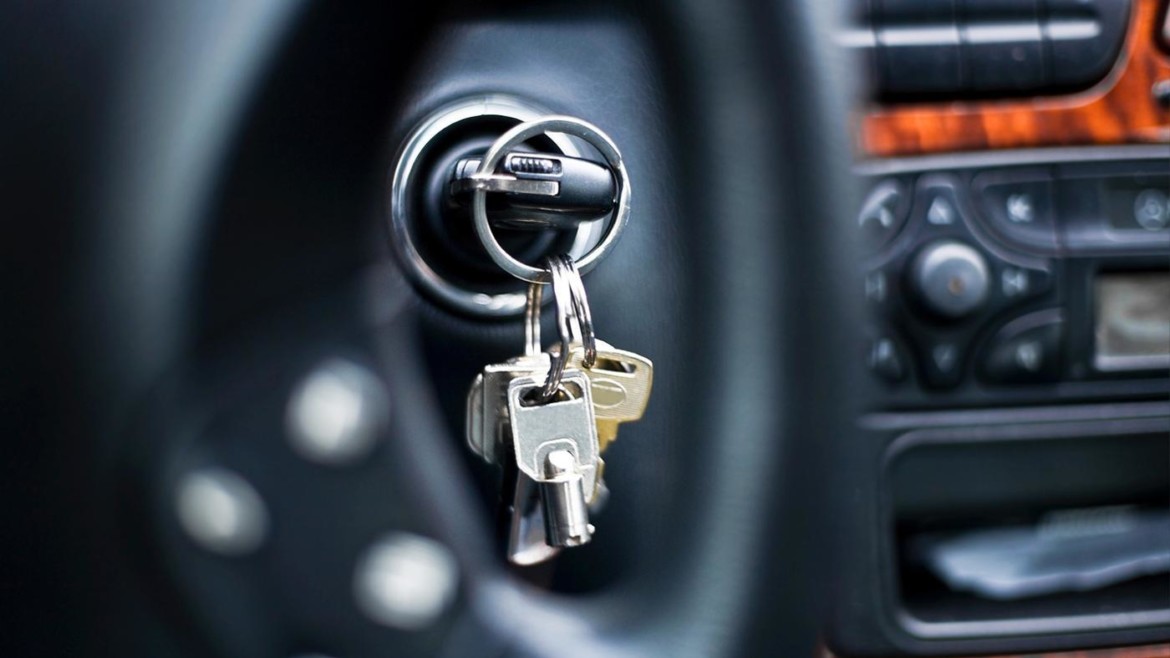 Basic Things You Can Do In Case Of A Car Lockout